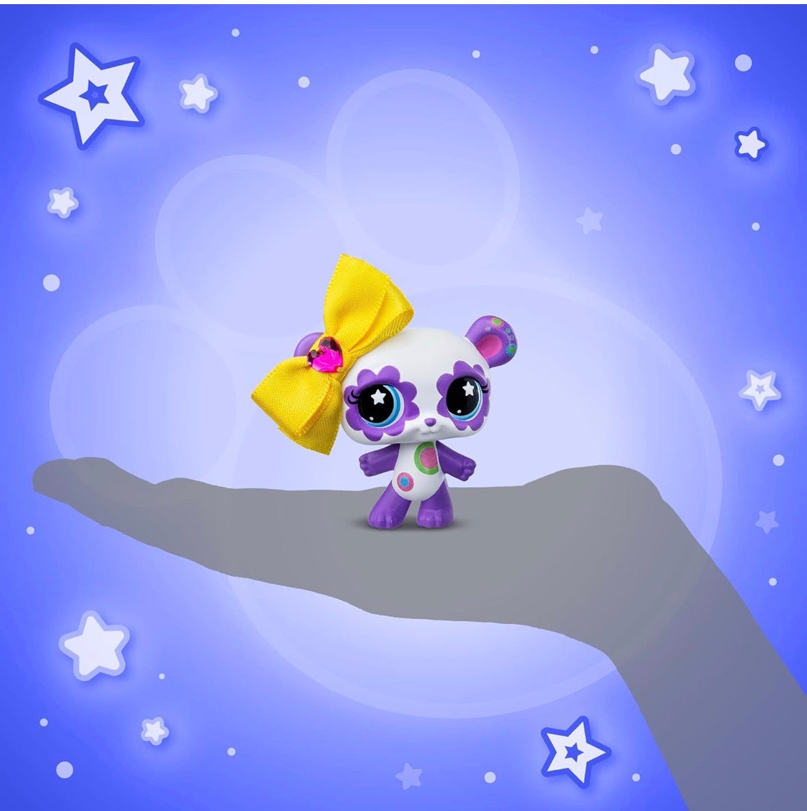 Littlest Pet Shop- Collect & Display Collection - Series 4 - Gen 7 Authentic LPS Bobble Head Toy Figure, Collectible Toy Animal, Ages 4+