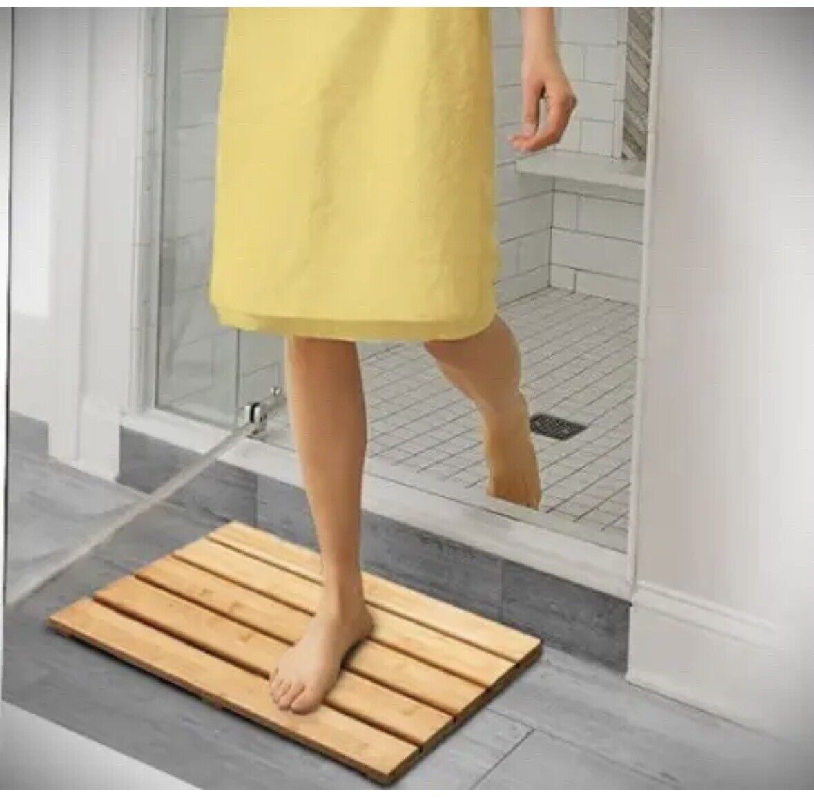 ZPirates Bamboo Bath Mat with Soap Dish - Bathmat (26”x16”)
